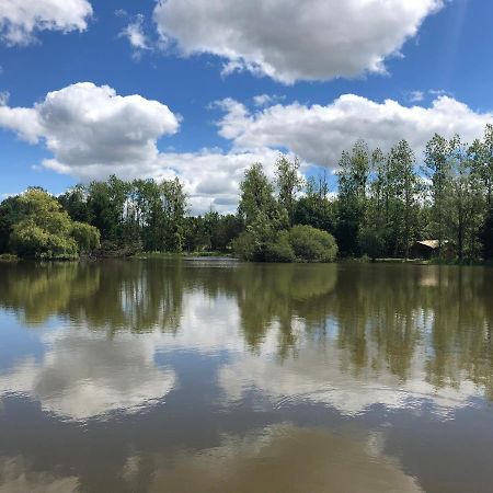 Tente Lodge Jacuzzi Privatif En Pleine Nature Thiel-sur-Acolin 外观 照片